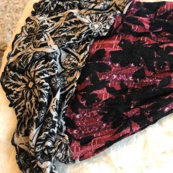 𝅺Free people cold shoulder shirt sz small - Picture 4 of 7